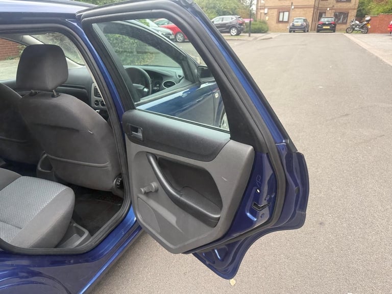 2007 Ford Focus 1.6 Style 5dr Auto ESTATE Petrol Automatic