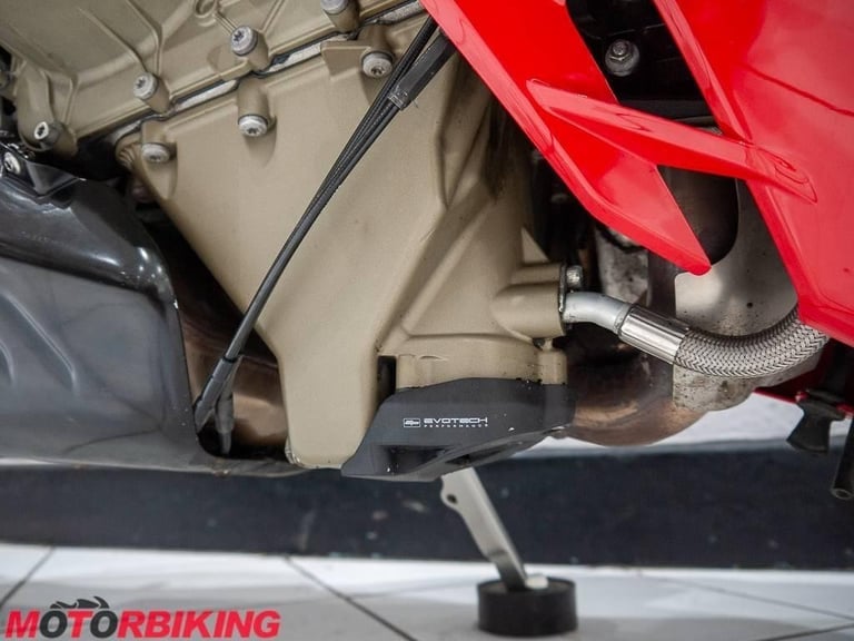 2020 (70) Ducati Streetfighter V4S - Beautiful bike with extras & Ducati history