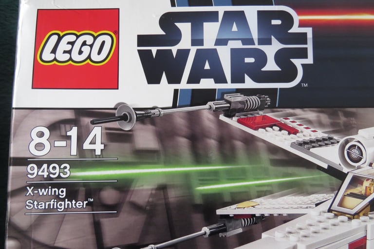 LEGO 9493 STAR WARS X-WING STARFIGHTER 100% COMPLETE + BOX + MANUAL