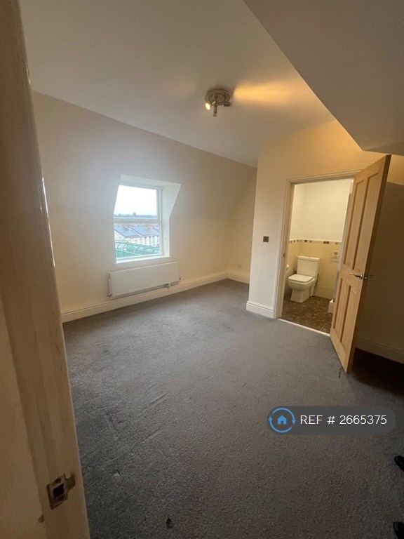 2 bedroom flat in Elmsley Road, Liverpool, L18 (2 bed) (#2665375)