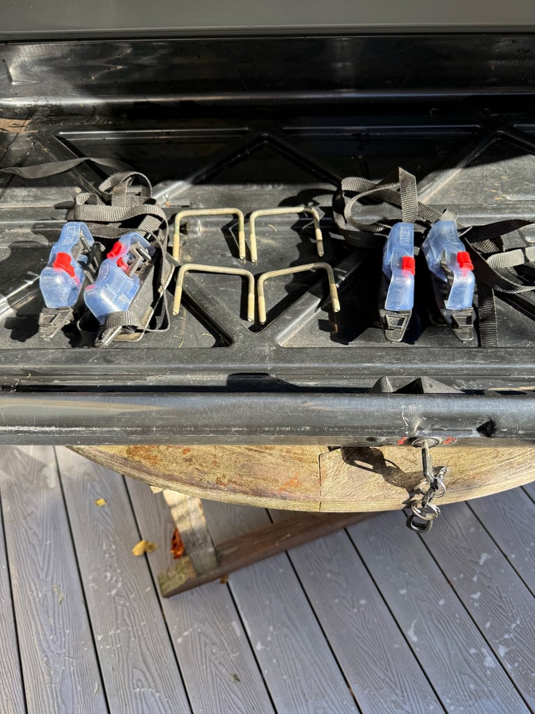 Car roof box, rails and fittings THULE