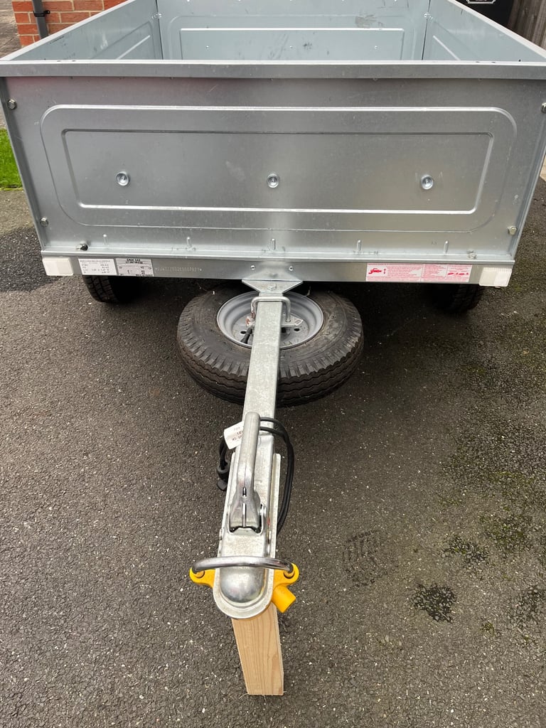 Maypole Car Trailer MP6812/Erde 122- Medium