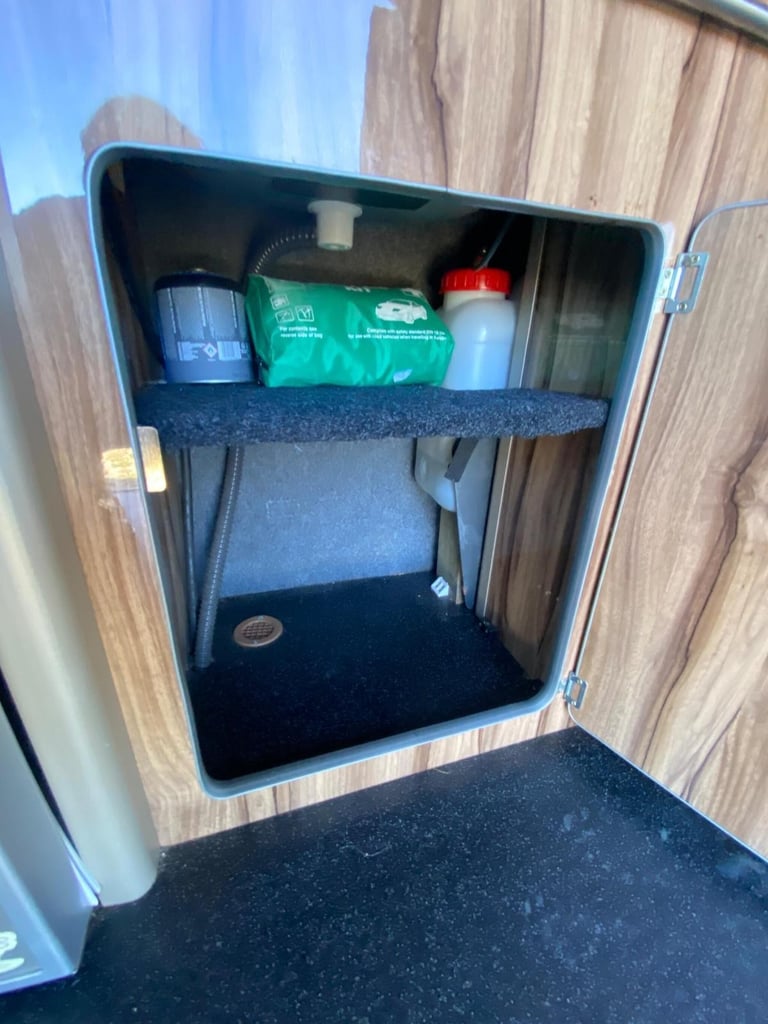 2010 Volkswagen Transporter 5 Belts, 4 Berth Campervan