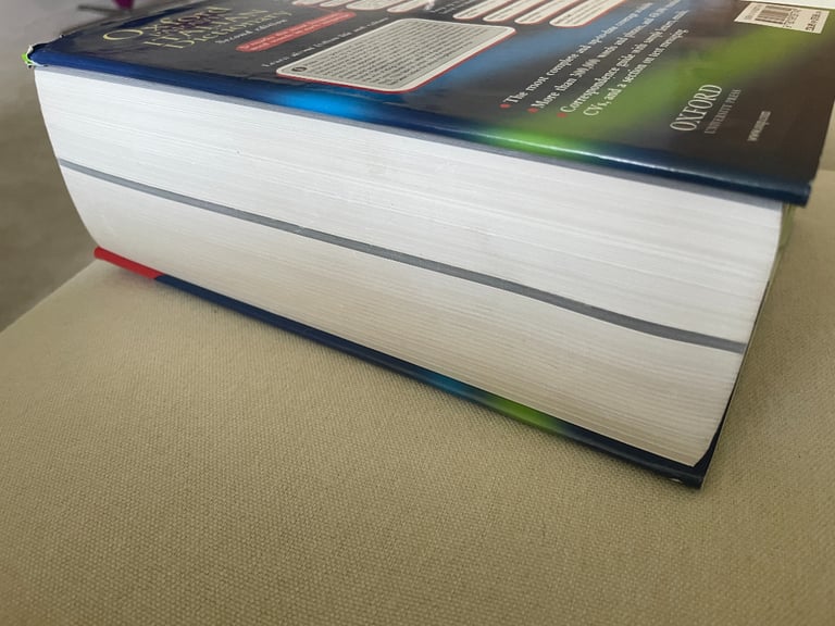 Oxford-Paravia Italian Dictionary - Hardcover, used in VGC