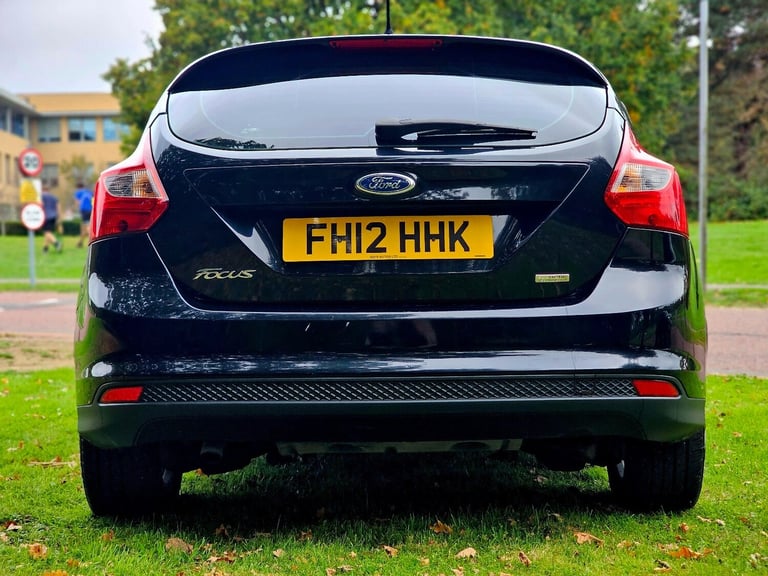 2012 Ford Focus 1.6 TDCi Zetec Hatchback 5dr Diesel Manual Euro 5 (s/s) (115 ps) HATCHBACK Diesel...