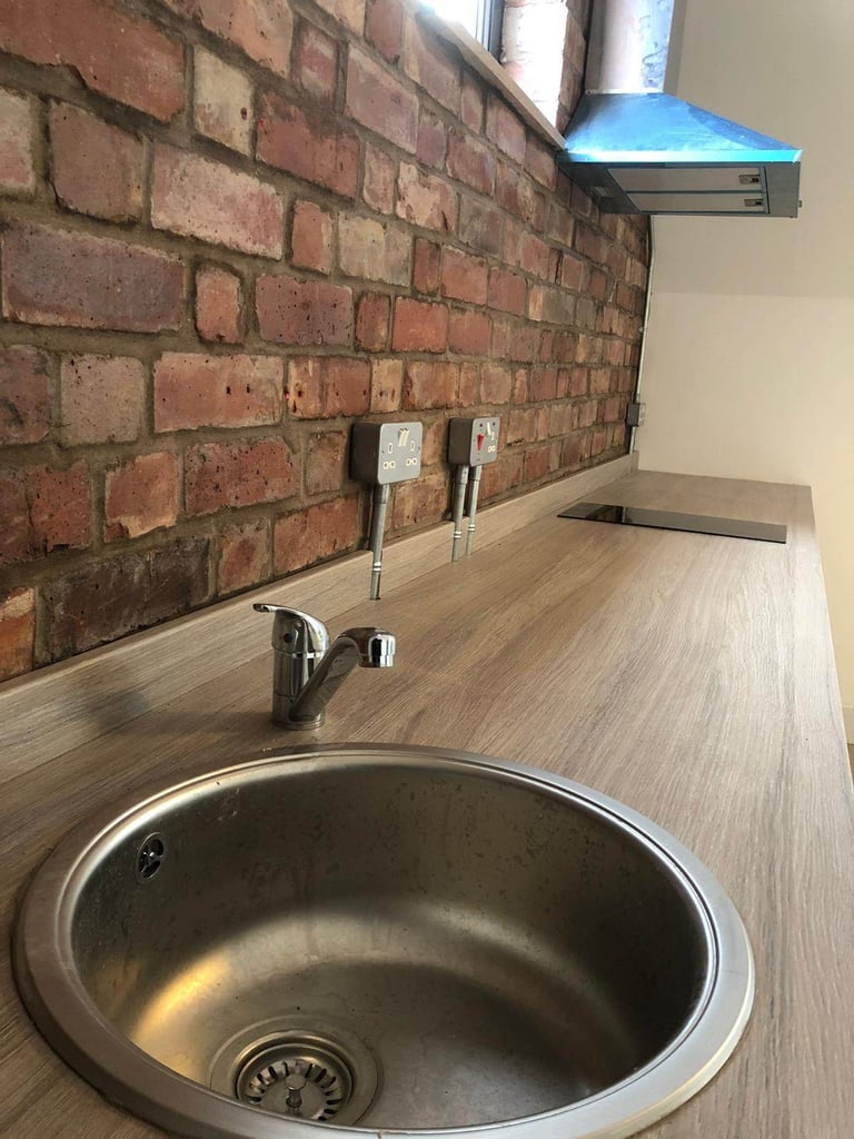 Spacious & Cosy Studio Flat for Rent – CV1 5DW