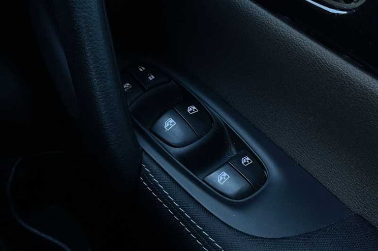 2020 Nissan Qashqai 1.3 DIG-T Acenta Premium SUV 5dr Petrol Manual Euro 6 (s/s) (140 ps) SUV Petr...