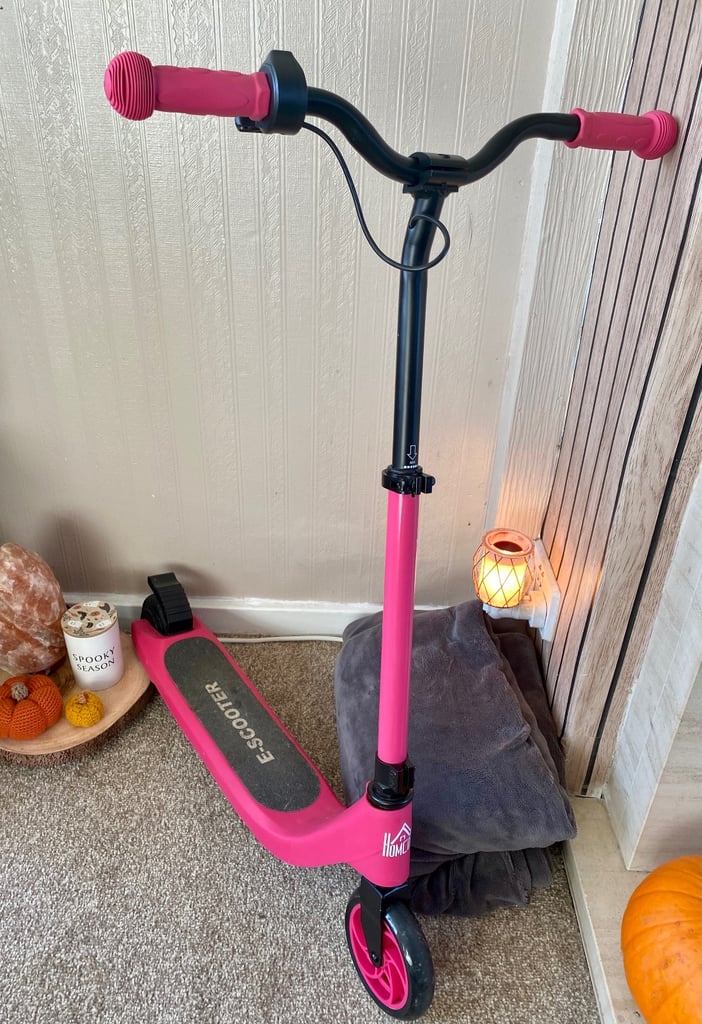 Kids electric scooter