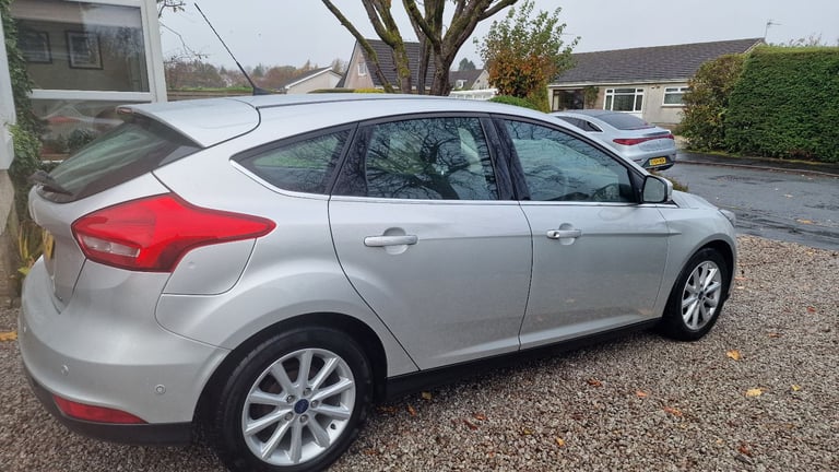 Ford, FOCUS  , Hatchback, 2015, Manual, 999 (cc), 5 doors, EURO 6 