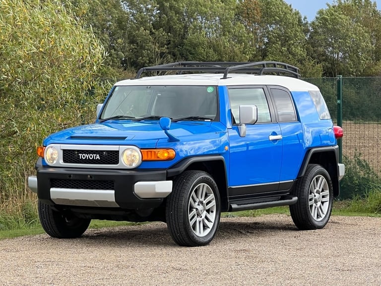 image for TOYOTA FJ 4.0 V6 RHD 4X4 FJ40 * MODERN DAY LAND CRUISER * ULEZ * LOW MILEAGE *