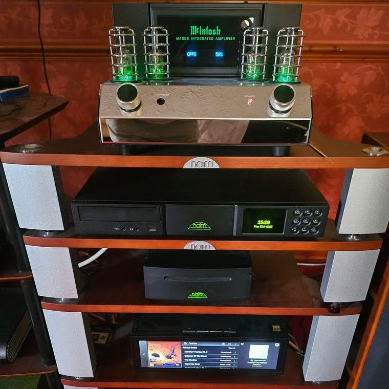 image for McIntosh MA252 2-Channel hybrid integrated amplifier