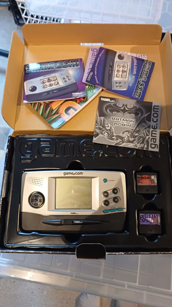 Game com handheld complete