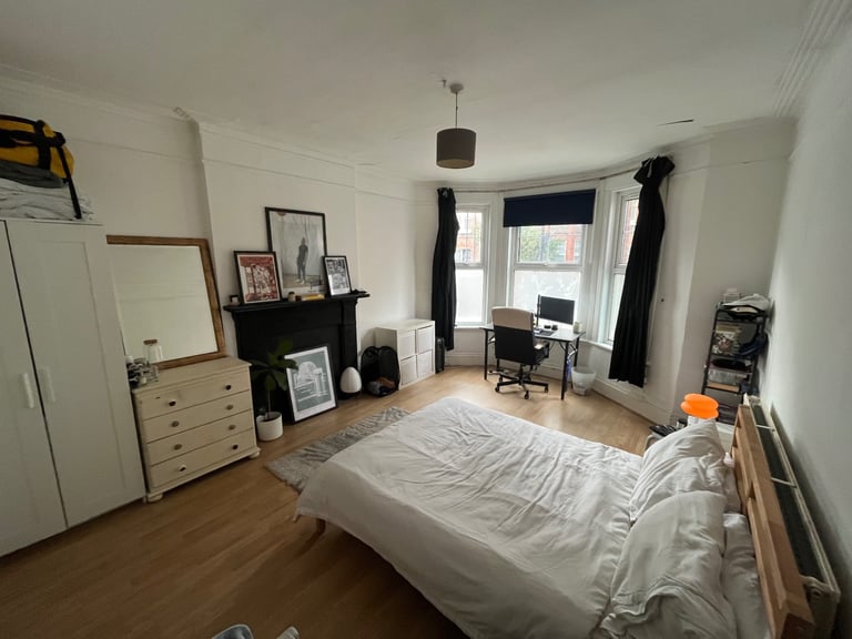 image for Sublet 1 Bedroom in Shared Flat. Clapham North