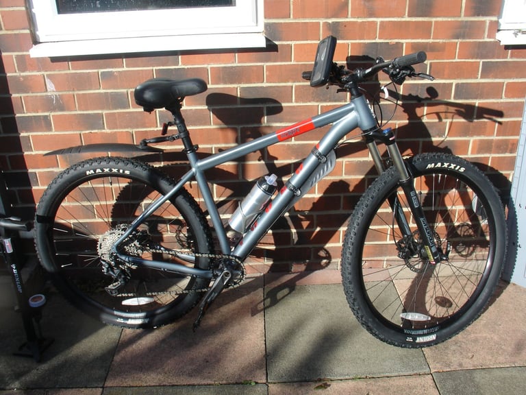 image for large mens voodoo horde mountain bike  only used once 