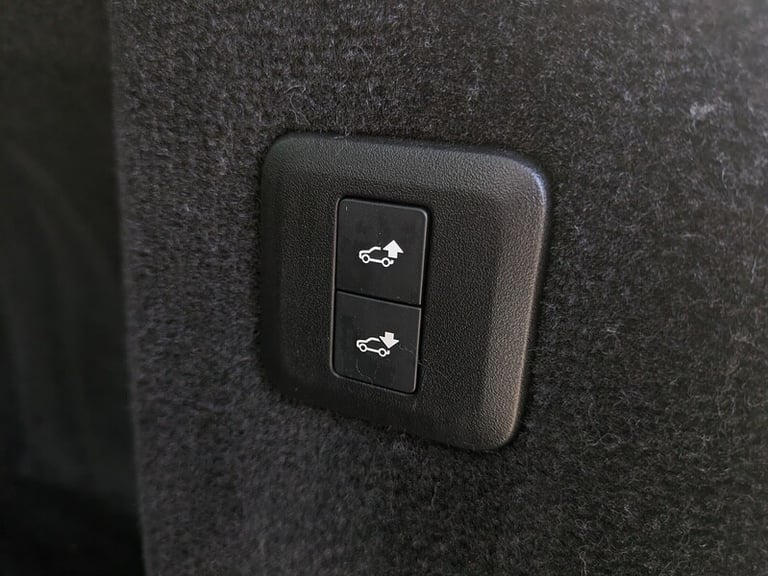 2020 Land Rover Range Rover Sport 3.0 D300 HSE Dynamic Black 5dr Auto ESTATE DIESEL Automatic