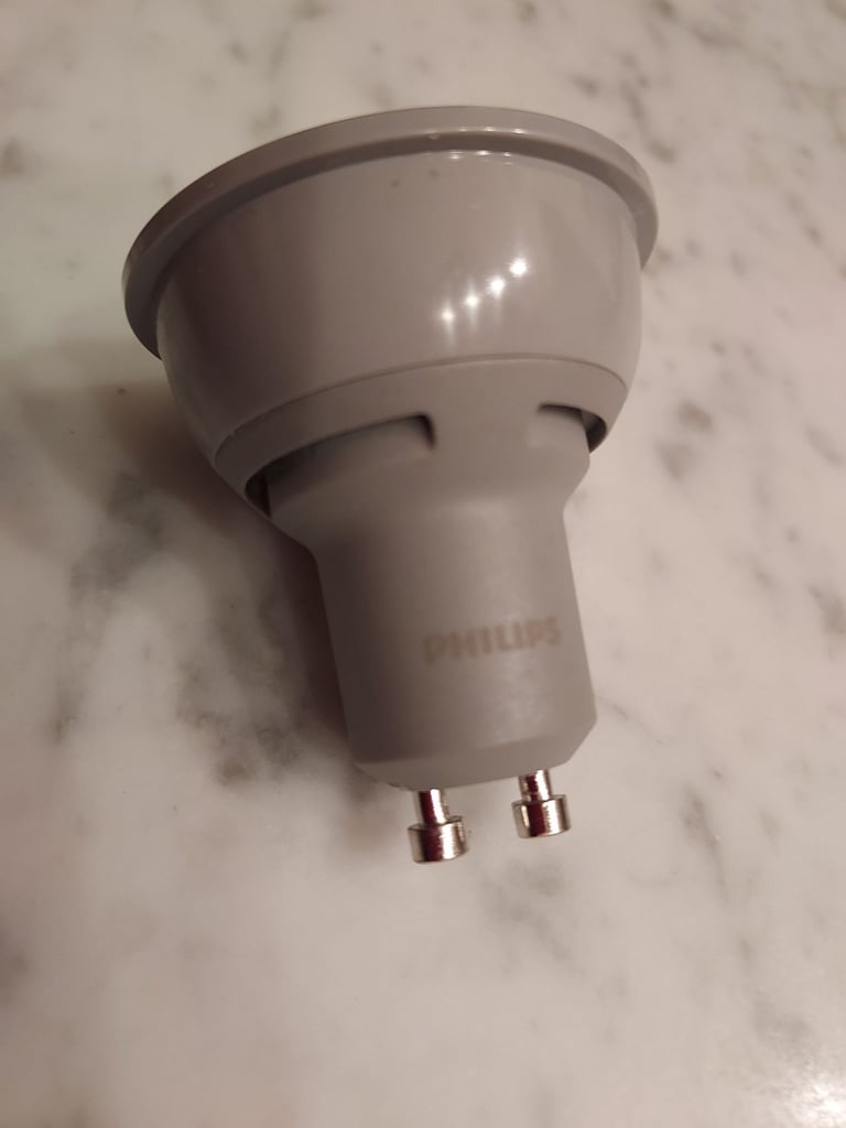 Ceiling spotlights