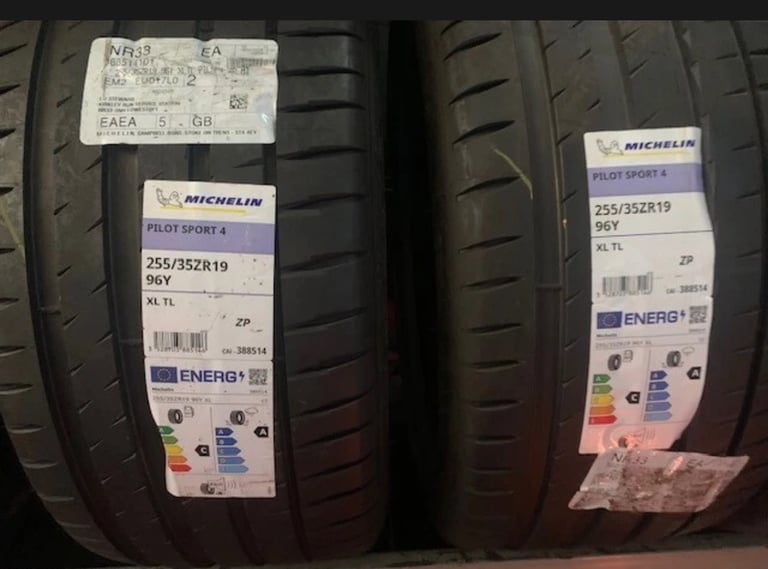 2x MICHELIN PILOT SPORT 4 255/35 ZR19 96Y XL ZP