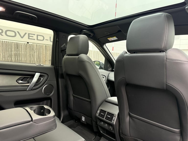 2025 Land Rover Discovery Sport 2.0 D200 Dynamic SE 5dr Auto [7 Seat] ESTATE DIESEL Automatic