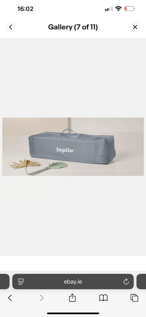 Baby travel cot