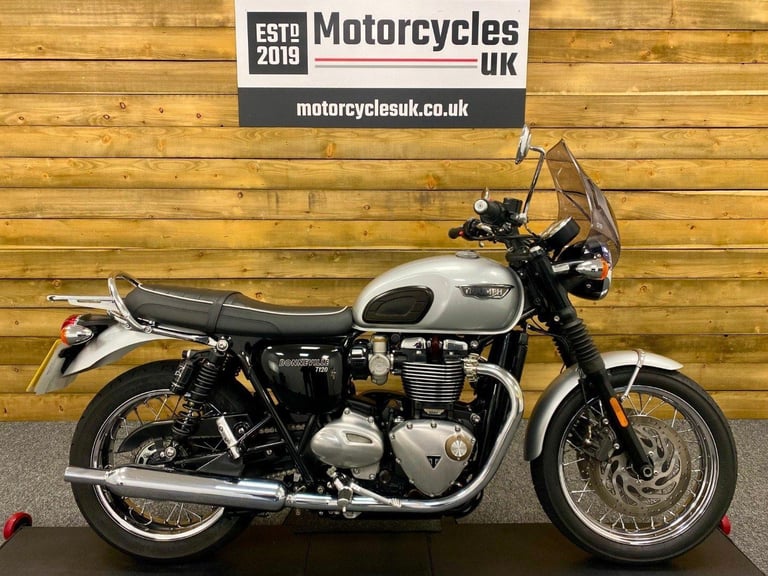 2018 Triumph Bonnie T120, Only 7982 miles, FSH, Fox shocks, Heated grips and M
