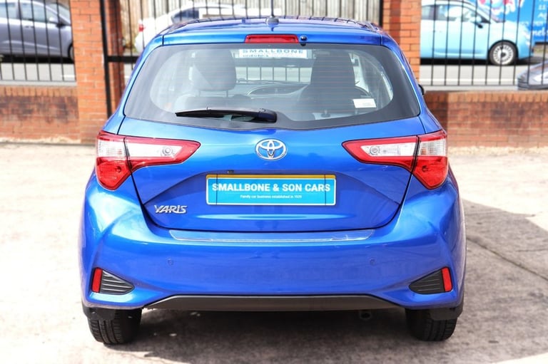 2019 Toyota Yaris 1.5 VVT-i Icon Tech 5dr HATCHBACK PETROL Manual