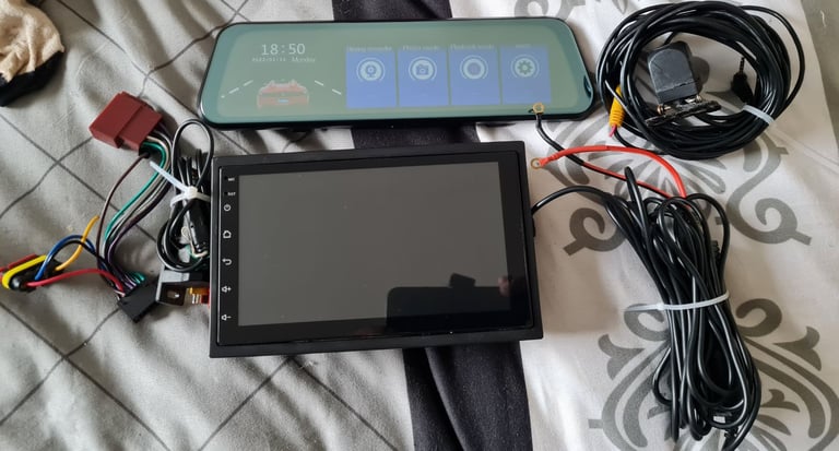 Head unit/ dash cam/additional cameras