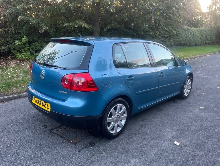 VW Golf 1.6i Sport  67k