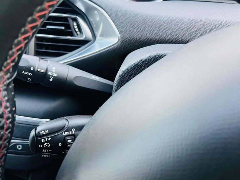 2015 Peugeot 308 1.6 BlueHDi 120 GT Line 5dr HATCHBACK DIESEL Manual