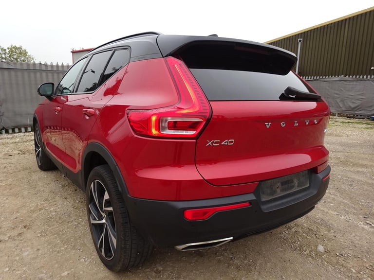 2019 19 REG VOLVO XC40 R-DESIGN PRO T4 AWD AUTO DAMAGED REPAIRABLE SALVAGE
