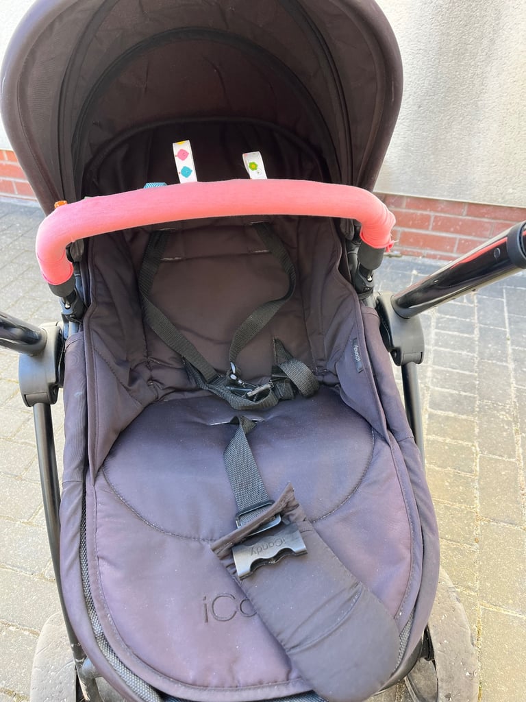 FREE Icandy strawberry with bassinet and chair