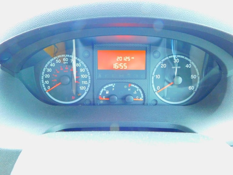 Bailey 625 Approach SE. Peugeot 2.2 Hdi Luxury 2 Berth Motorhome for Sale