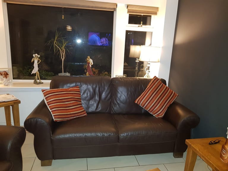 Leather Sofas For In Aberdeenshire