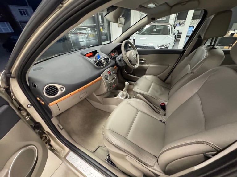 2006 06 RENAULT CLIO 1.6 VVT INITIALE HATCHBACK 5DR PETROL MANUAL (157 G/KM, 111