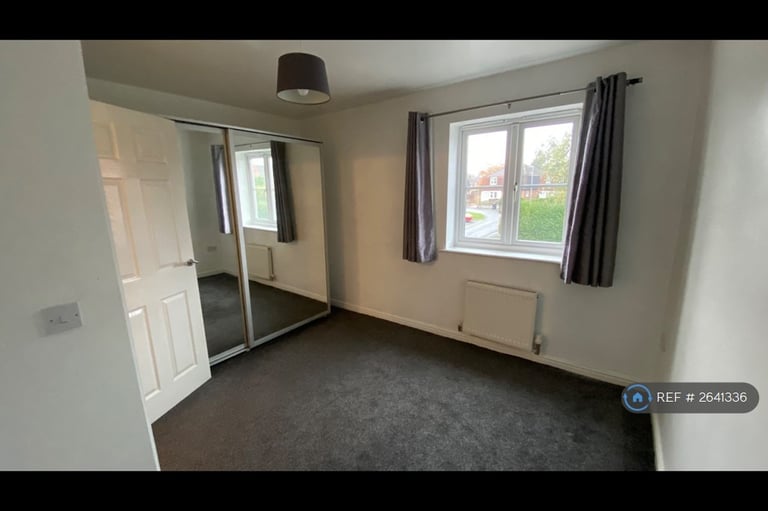 2 bedroom house in Stanks Drive, Leeds, LS14 (2 bed) (#2641336)