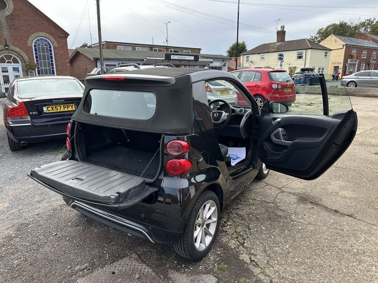 2013 smart fortwo Passion mhd 2dr Softouch Auto [2010] CONVERTIBLE PETROL Automatic
