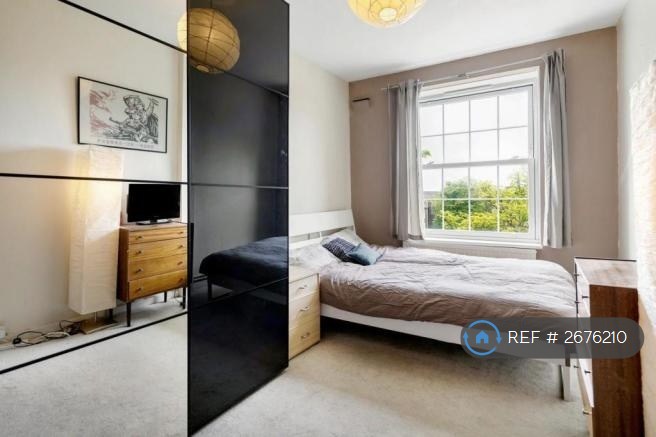 3 bedroom flat in Forster Road, London, SW2 (3 bed) (#2676210)