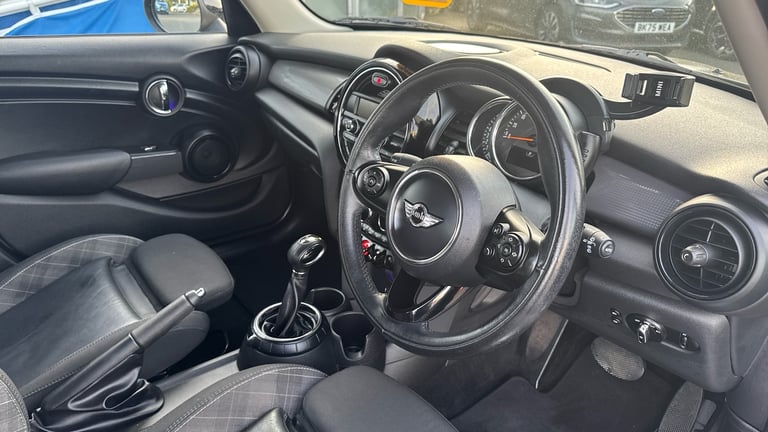 2017 MINI Hatch 1.5 Cooper 5dr Auto Petrol Hatchback Hatchback Petrol Automatic