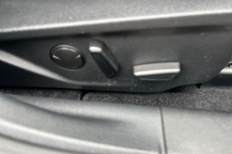 2024 Ford Focus 1.0 EcoBoost Hybrid mHEV 155 ST-Line X 5dr Auto HATCHBACK PETROL Automatic