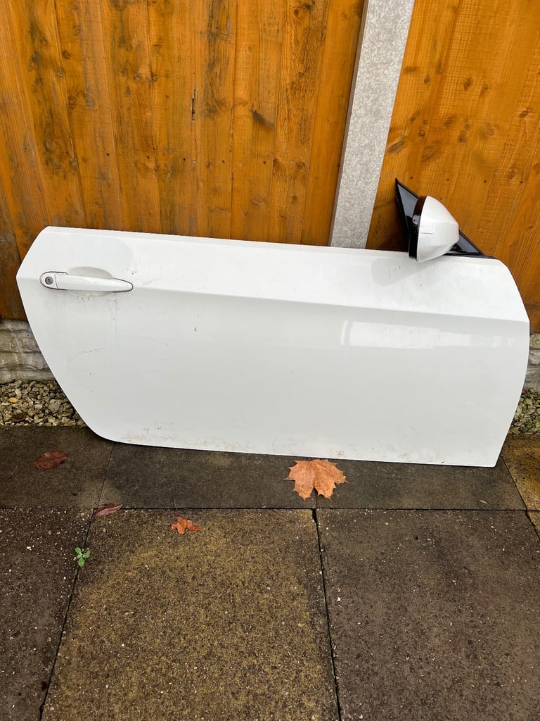 BMW e93 convertible o/s door