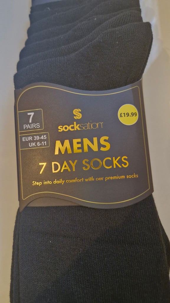 7 Pairs of Mens Black Socksation Socks RRP: £19.99