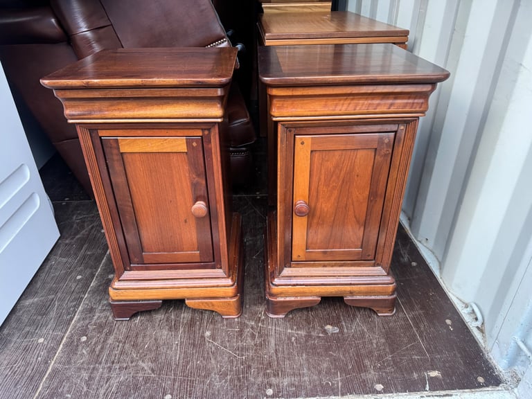 image for Willis & Gambier Quality made bedside cabinets possible delivery 