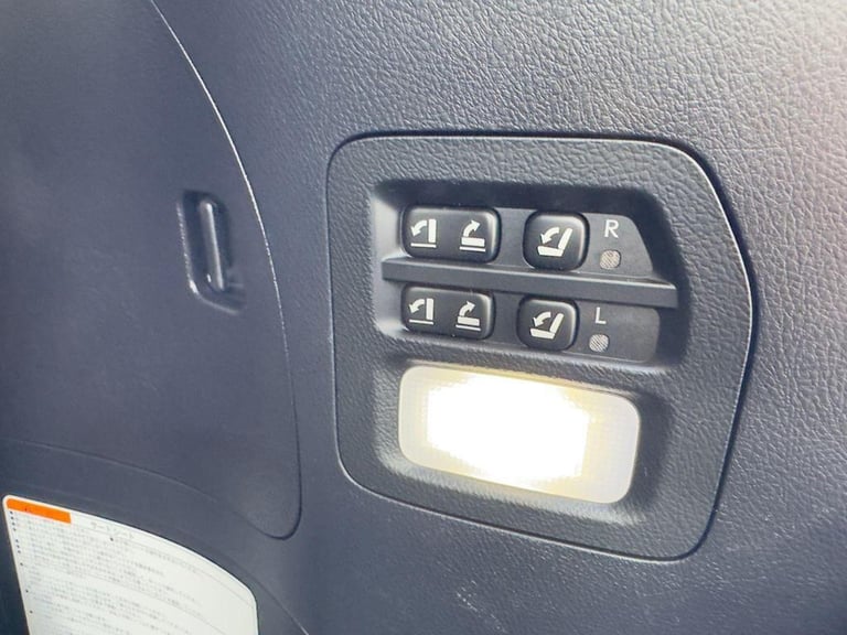 2024 Lexus LX LX570 5.7 V8 Automatic 4X4 8 seats 5dr Petrol Automatic