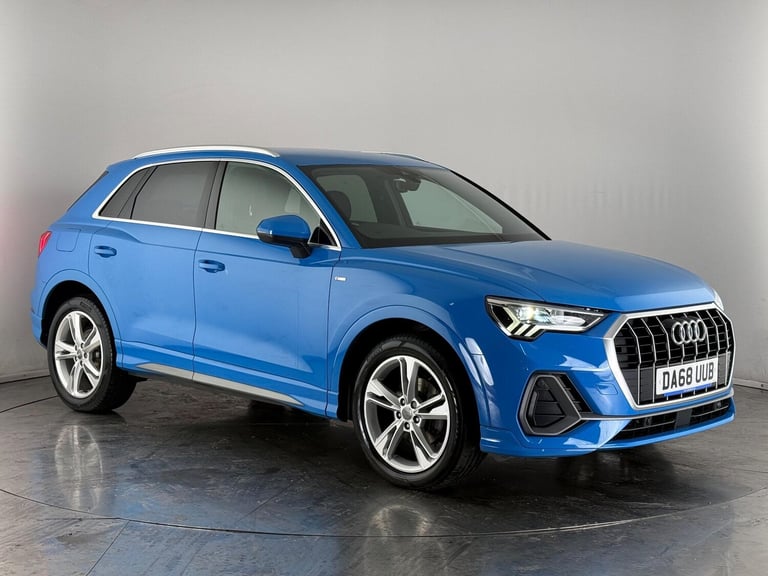 image for  Audi Q3 1.5 TFSI CoD 35 S line S Tronic Euro 6 (s/s) 5dr Petrol Automatic