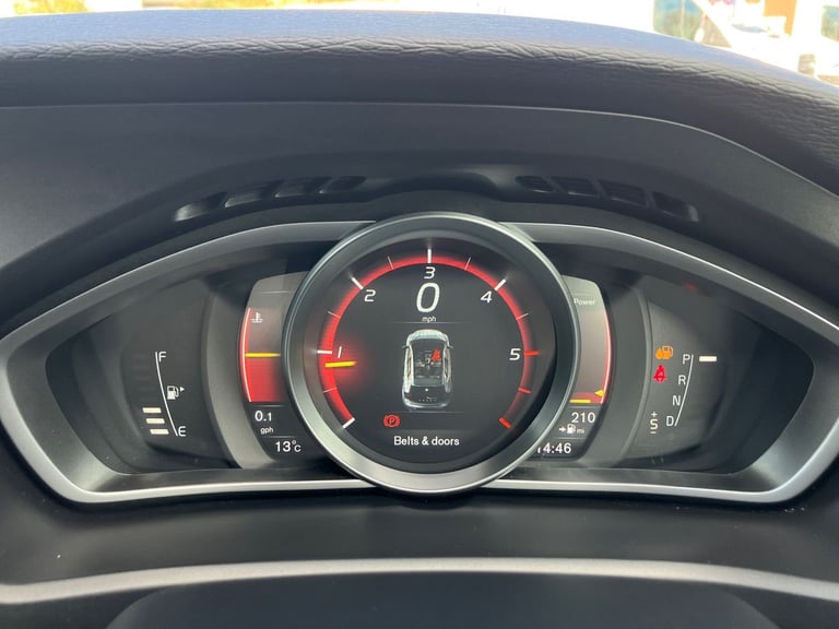 2019 Volvo V40 D3 [4 Cyl 152] Inscription Edition 5dr Geartronic Hatchback DIESEL Automatic