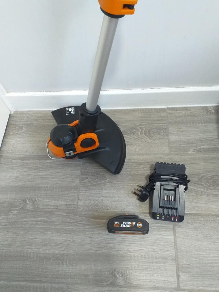 Worx 20 Power share Cordless Grass Trimmer