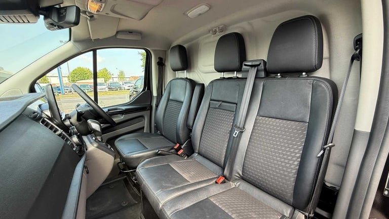 2023 Ford Transit Custom 2.0 EcoBlue 170ps Low Roof Sport Van Auto Van Diesel Automatic