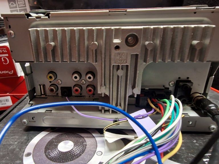 PIONEER MVH - AV270BT STEREO