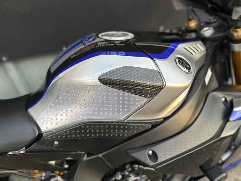 Stunning Low Mileage 2020/20 Yamaha R1M Motorcycle