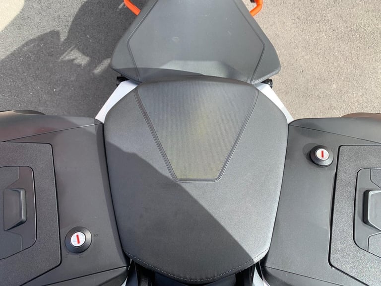 KTM 1290 SUPERDUKE GT - FULL KTM LUGGAGE - 2 YEAR WARRANTY