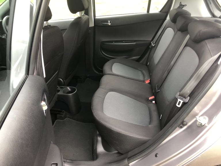* 39,000 MILES * 2014 HYUNDAI I20 1.2 PETROL ACTIVE 5 DOOR HATCHBACK MANUAL * £35 TAX *